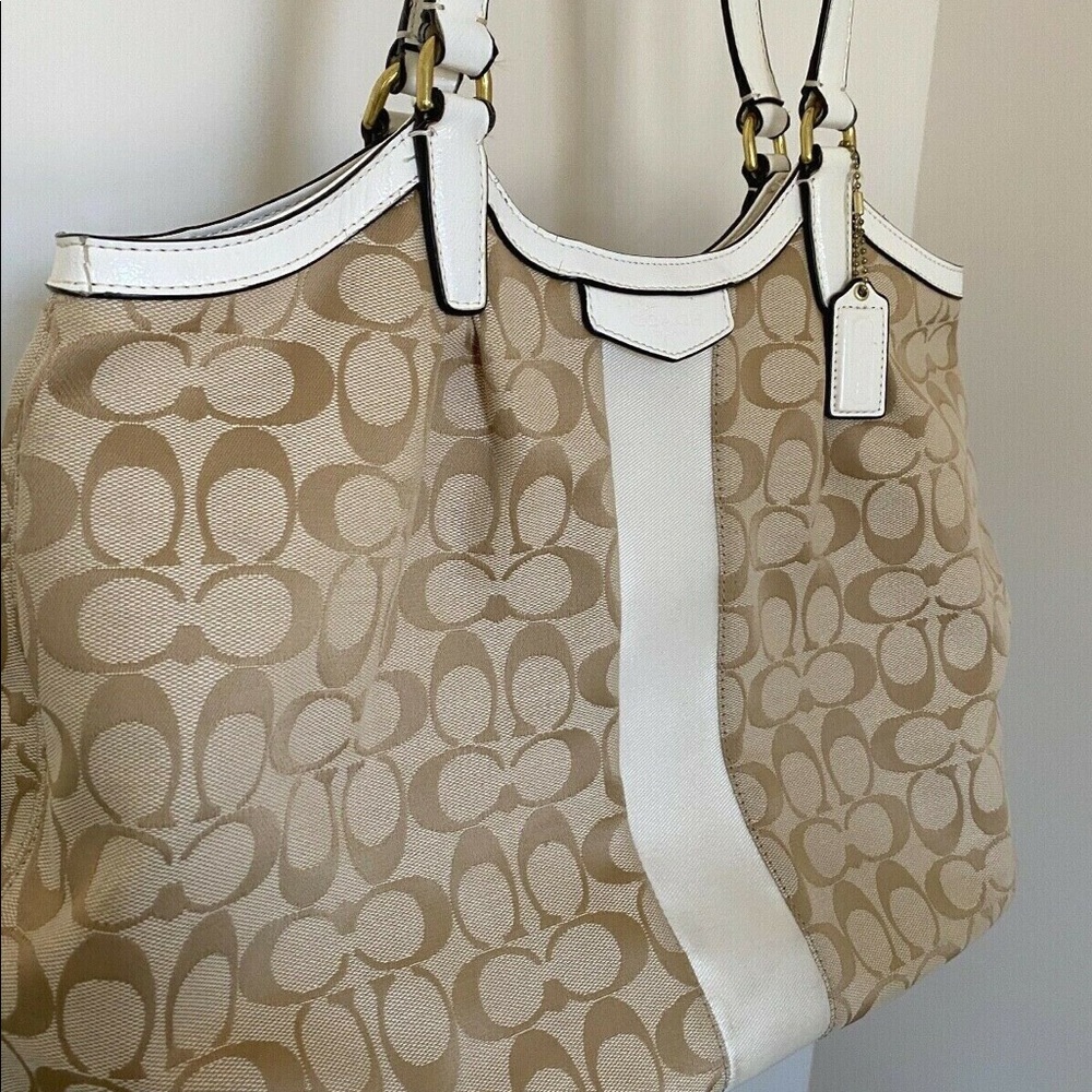 Brand New COACH Devine, new with tags. - Picture 9 of 10